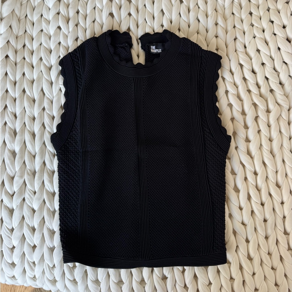 Black Sleeveless Knit Top